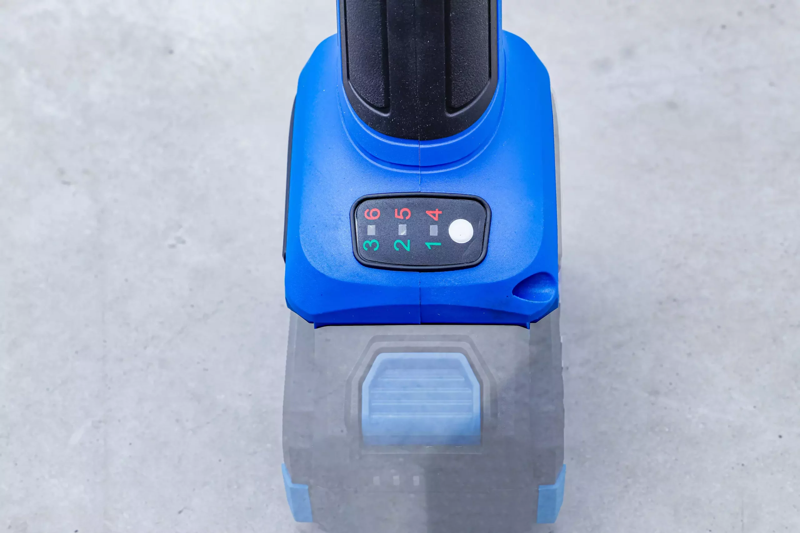 Jeu de polisseuse excentrique sur batterie | sans balais | 18 V | avec batterie et chargeur rapide – Image 4