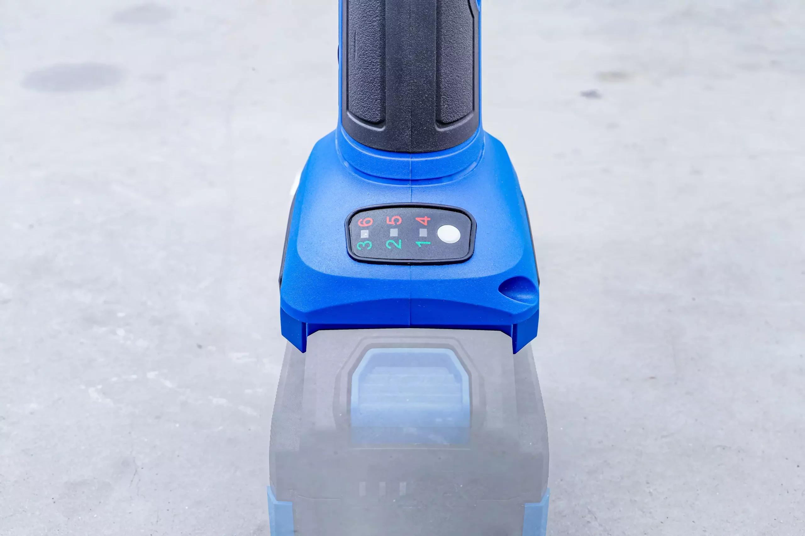 Jeu de ponceuse-polisseuse sur batterie | sans balais | 18 V | avec batterie et chargeur rapide – Image 4